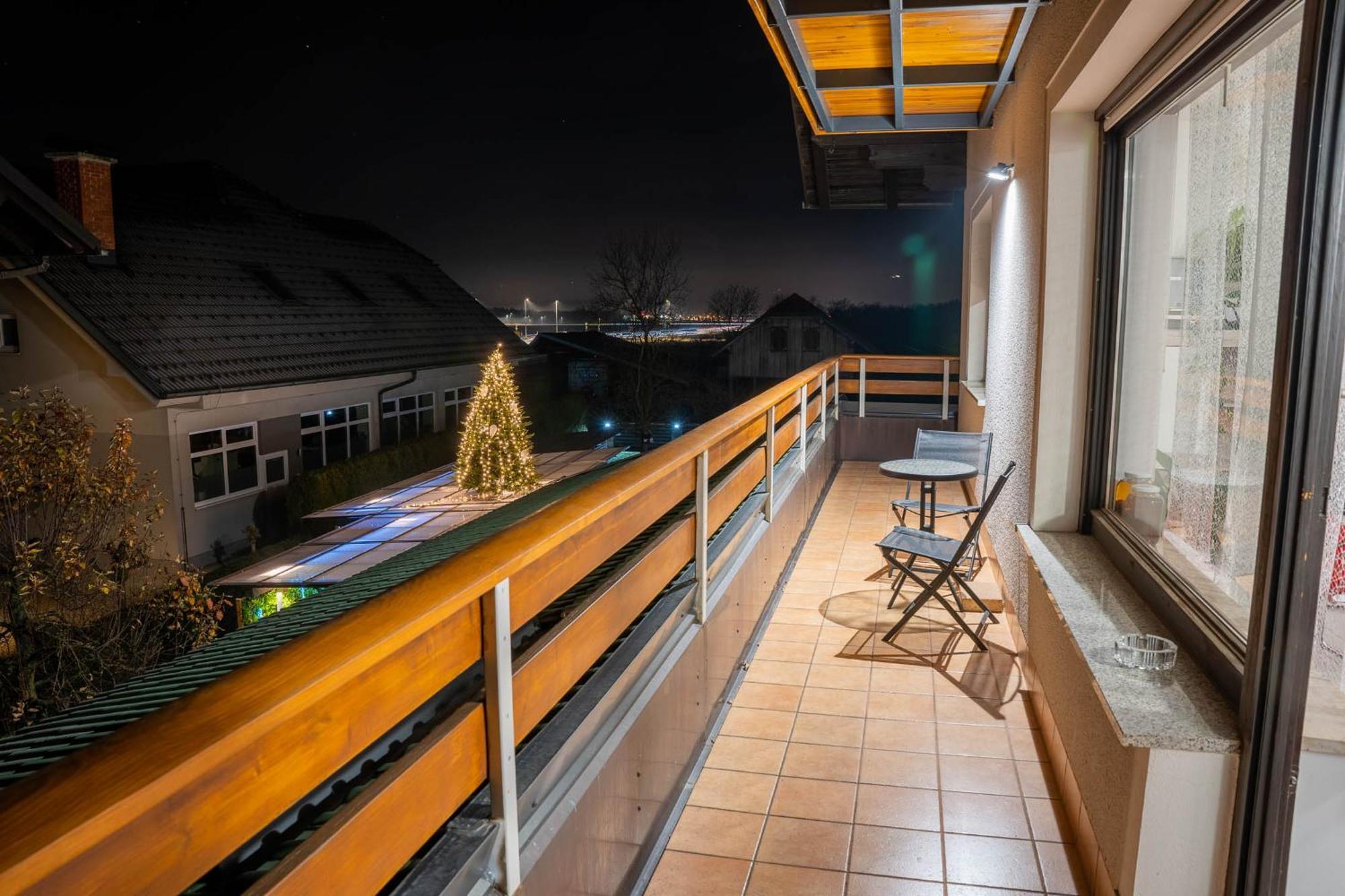 Apartma Ajja Šenčur Extérieur photo