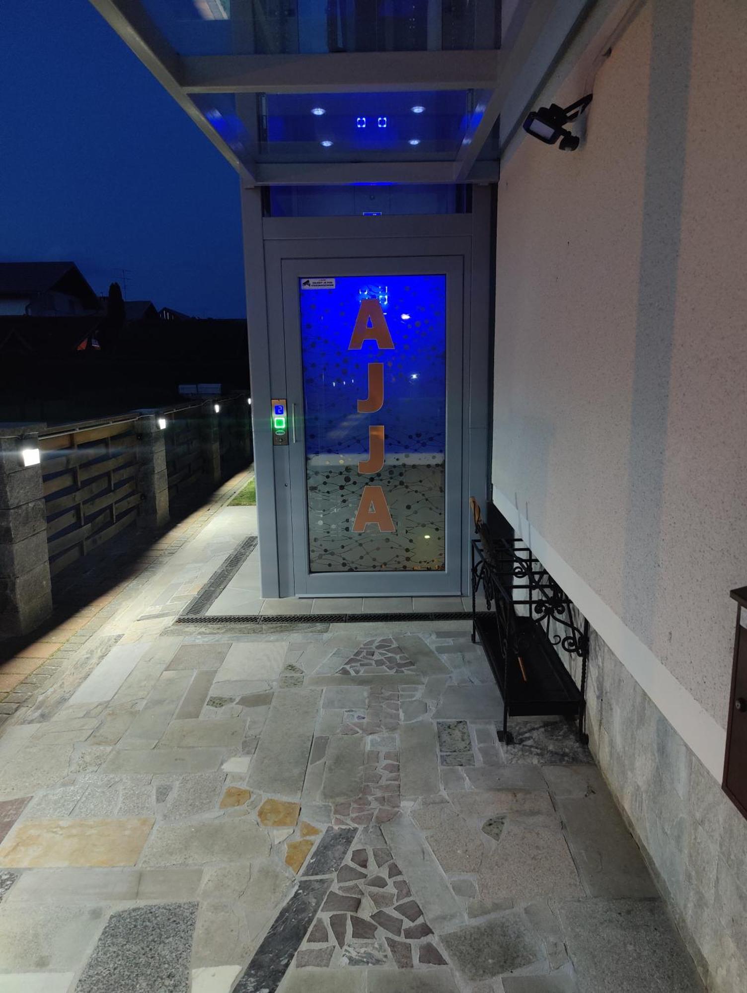 Apartma Ajja Šenčur Extérieur photo
